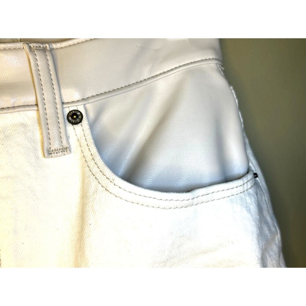 Abercrombie A & F The 90's Straight Ultra High Rise Cream Jeans Curve Love 28/6 - Picture 4 of 11